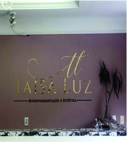 LOGOMARCA EM ESPELHO ACRÍLICO