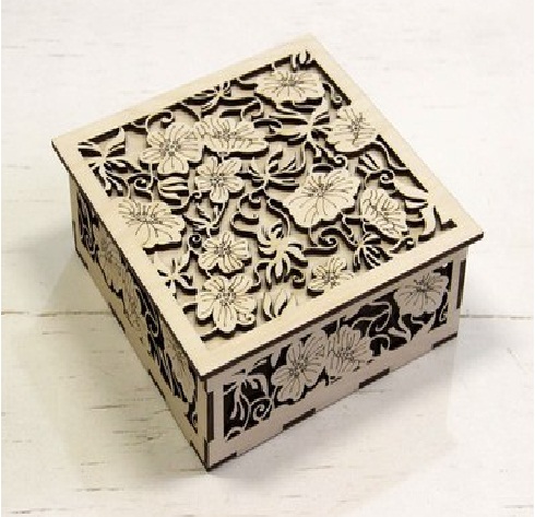 Caixa Vazada em MDF Cru - Flores