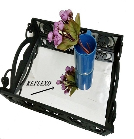 Bandeja Decorativa em Acrílico Espelhado