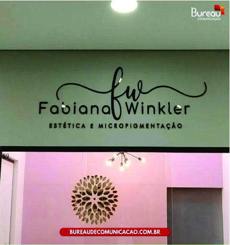 LOGOMARCA EM ESPELHO ACRÍLICO